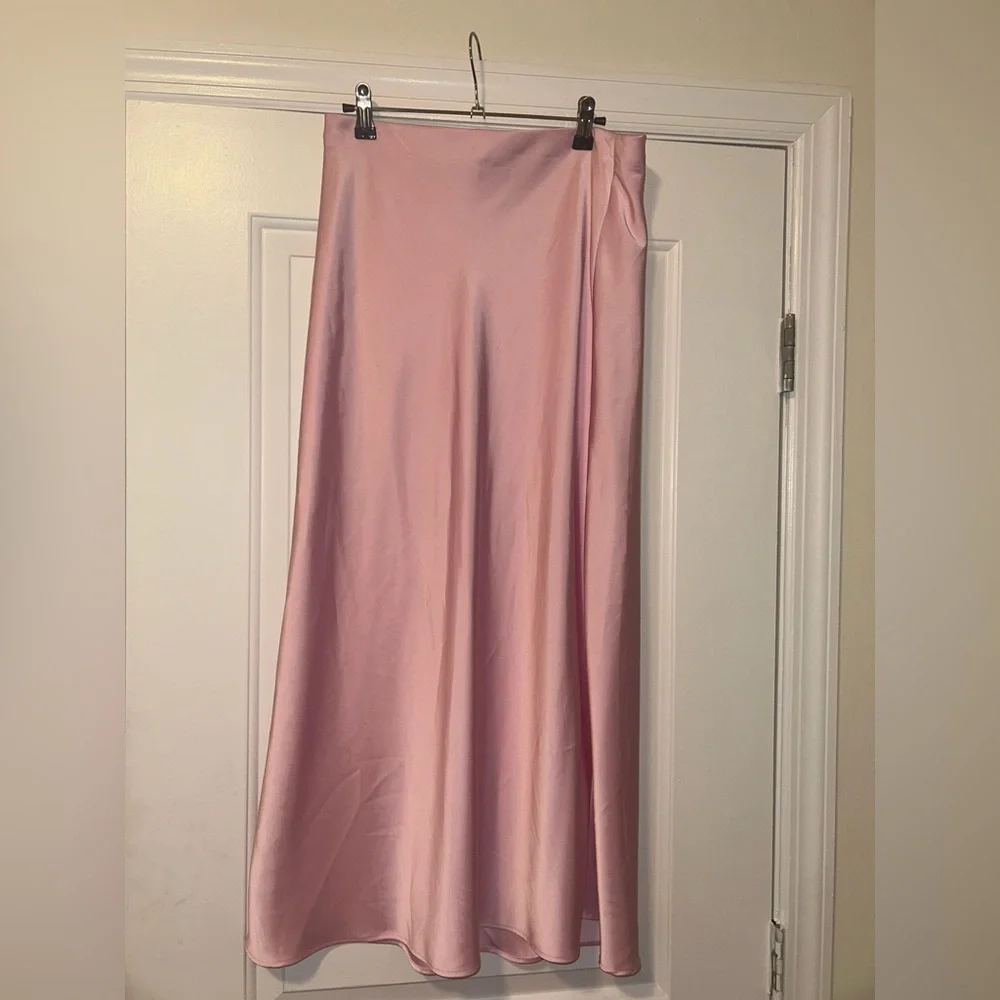 Zara Baby Pink Satin Maxi Skirt - Picture 2 of 3